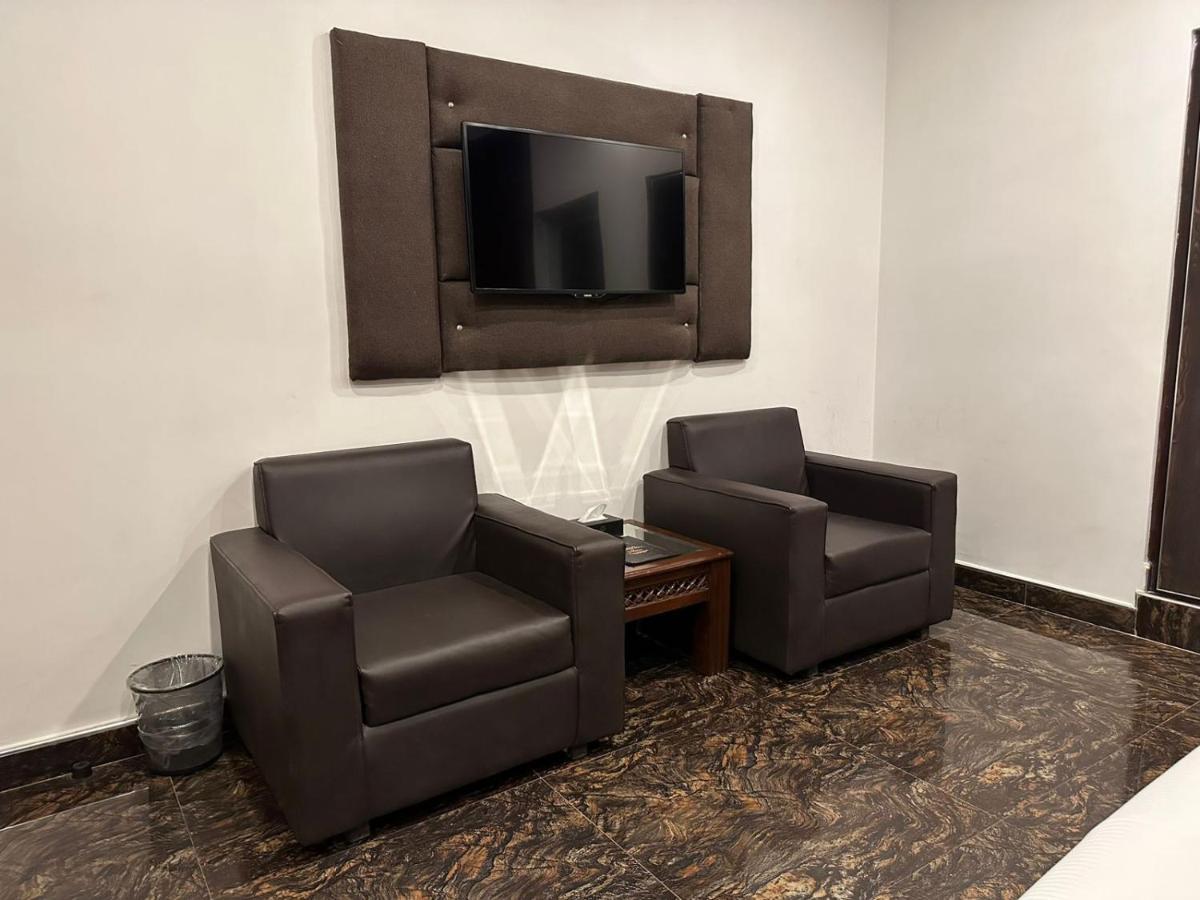 Lawrence View Hotel Lahaur Zewnętrze zdjęcie